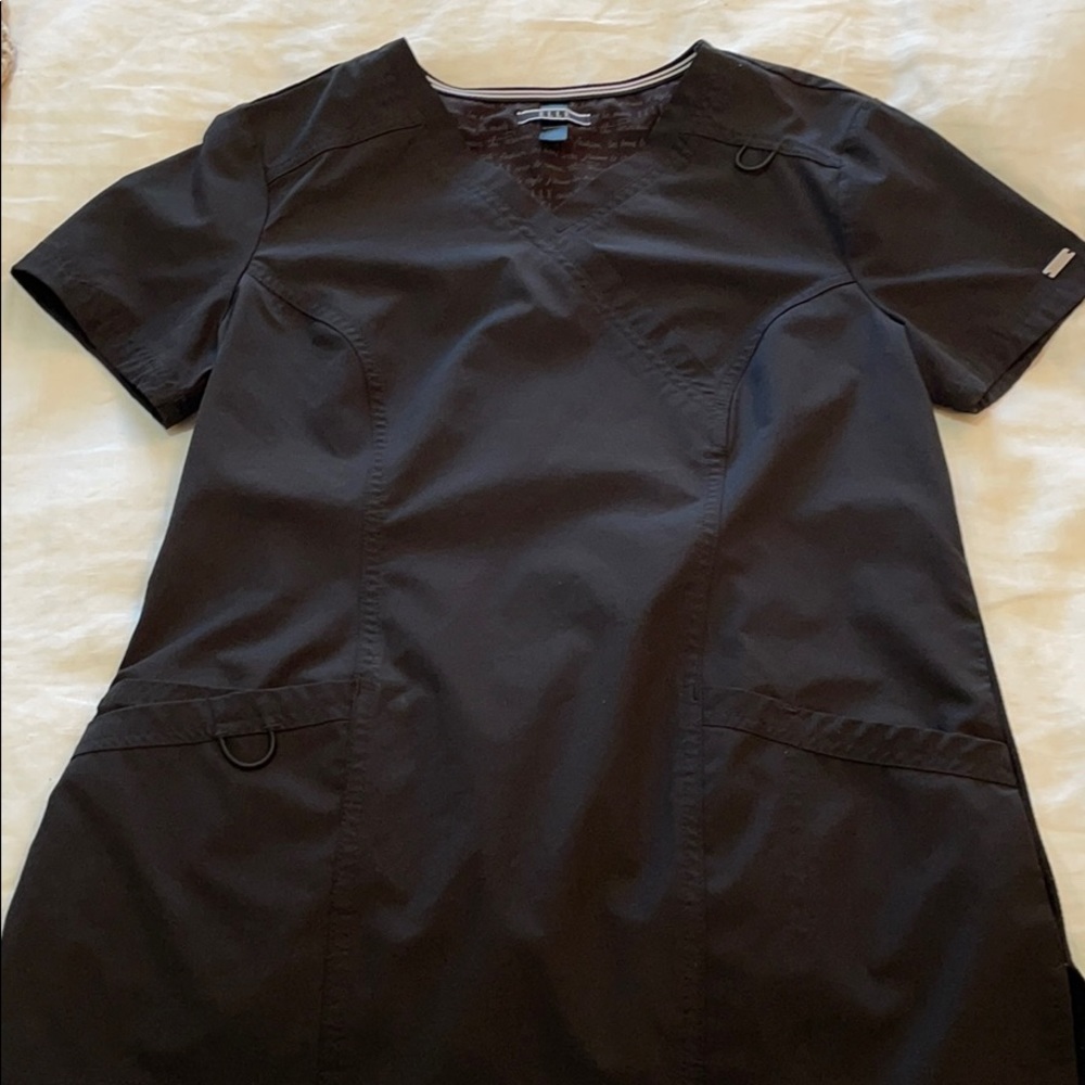 Elle Scrub top